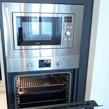 Apartment Le Porchaire - 2ch - Elegant Spacieux Et Calme Au Centre De - Futuroscope A 20 Min