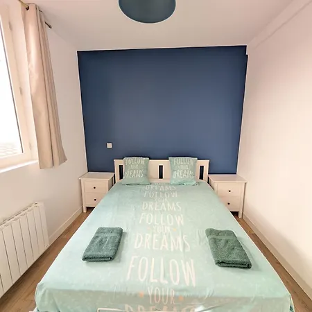 Appartement Le Porchaire - 2ch - Elegant Spacieux Et Calme Au Centre De - Futuroscope A 20 Min *