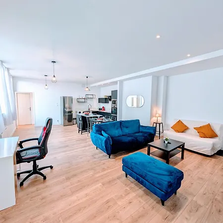 Le Porchaire - 2ch - Elegant Spacieux Et Calme Au Centre De - Futuroscope A 20 Min * Poitiers