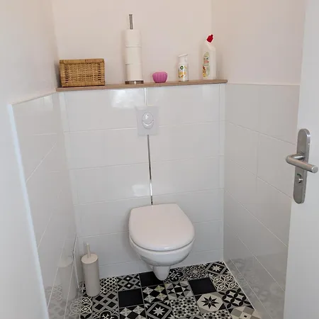 Apartment Le Porchaire - 2ch - Elegant Spacieux Et Calme Au Centre De - Futuroscope A 20 Min