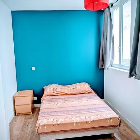 Apartment Le Porchaire - 2ch - Elegant Spacieux Et Calme Au Centre De - Futuroscope A 20 Min *