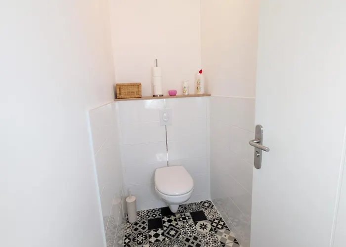 Le Porchaire - 2ch - Elegant Spacieux Et Calme Au Centre De - Futuroscope A 20 Min Апартаменты *