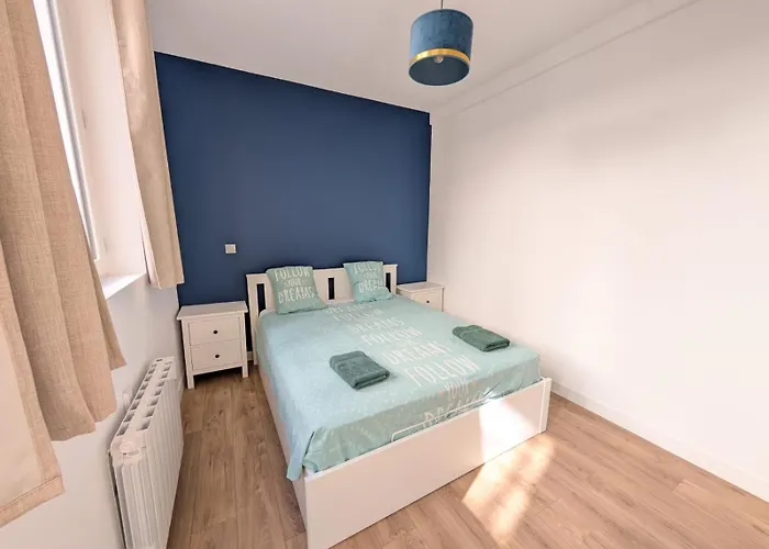 Апартаменты Le Porchaire - 2ch - Elegant Spacieux Et Calme Au Centre De - Futuroscope A 20 Min